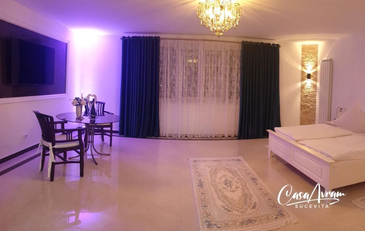 Casa Avram Hotel Sucevita Buitenkant foto